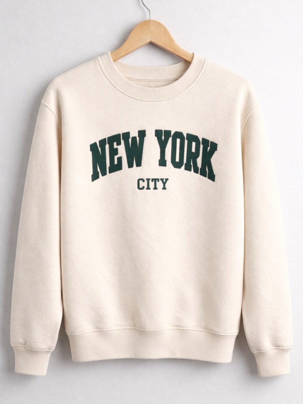 NYC New York City Graphic Crewneck Sweatshirt Women M Cream Brooklyn Streetwear